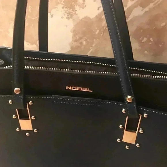 European Leather Bag Nobel paid 300$ - Picture 2 of 8